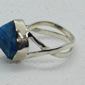 Sinise toorkiviga apatiit sõrmus hõbedaga