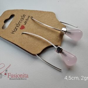 Roosa kvartsi tilgaga pika hõbekonksuga kõrvarõngad