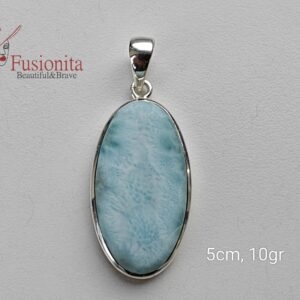 Lihtne ovaalne larimariga hõbekulon