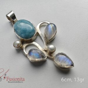 Larimari ja kuukiviga hõbekulon Larimari ja kuukiviga hõbekulon